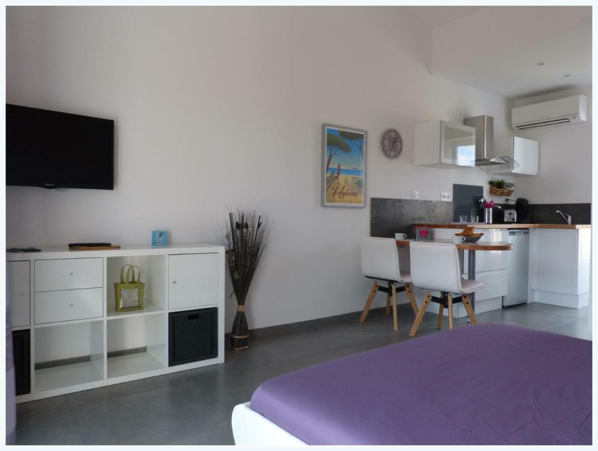 Plage A 400 M Studio Tout Confort Terrasse Clim Parking Hyères Exteriér fotografie